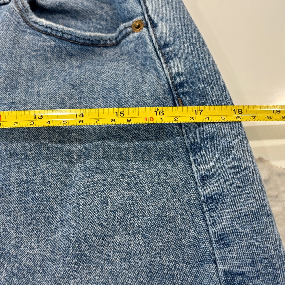 Universal Thread medium wash Blue‎ Denim Skirt women’s size 4 in great condition - Picture 6 of 8